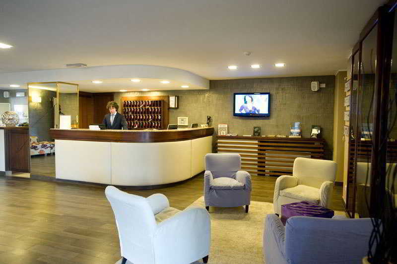 Regal Hotel Бреша Екстериор снимка